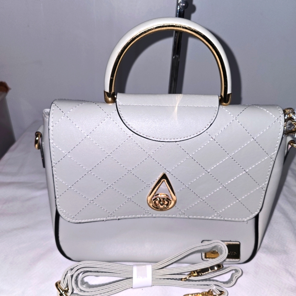 NWOT BELLA RUSSO LEATHER CROSSBODY BAG